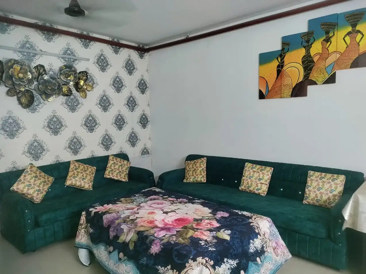 Patient waiting area at Shanti Dento Facial & Esthetic Centre